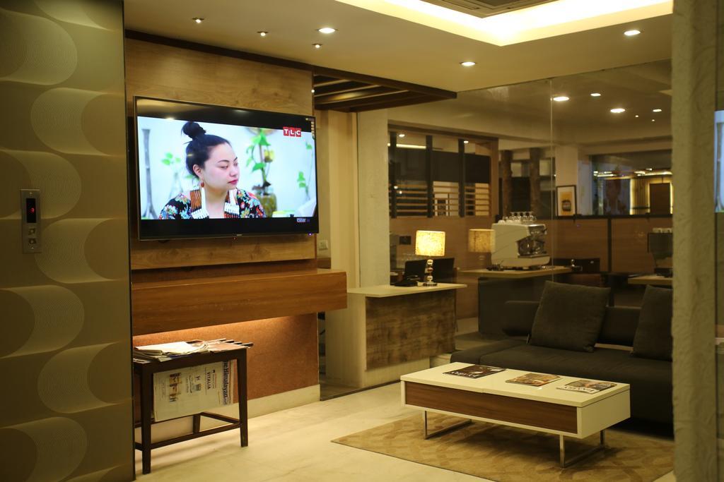 Marcopolo Business Hotel Катманду Экстерьер фото