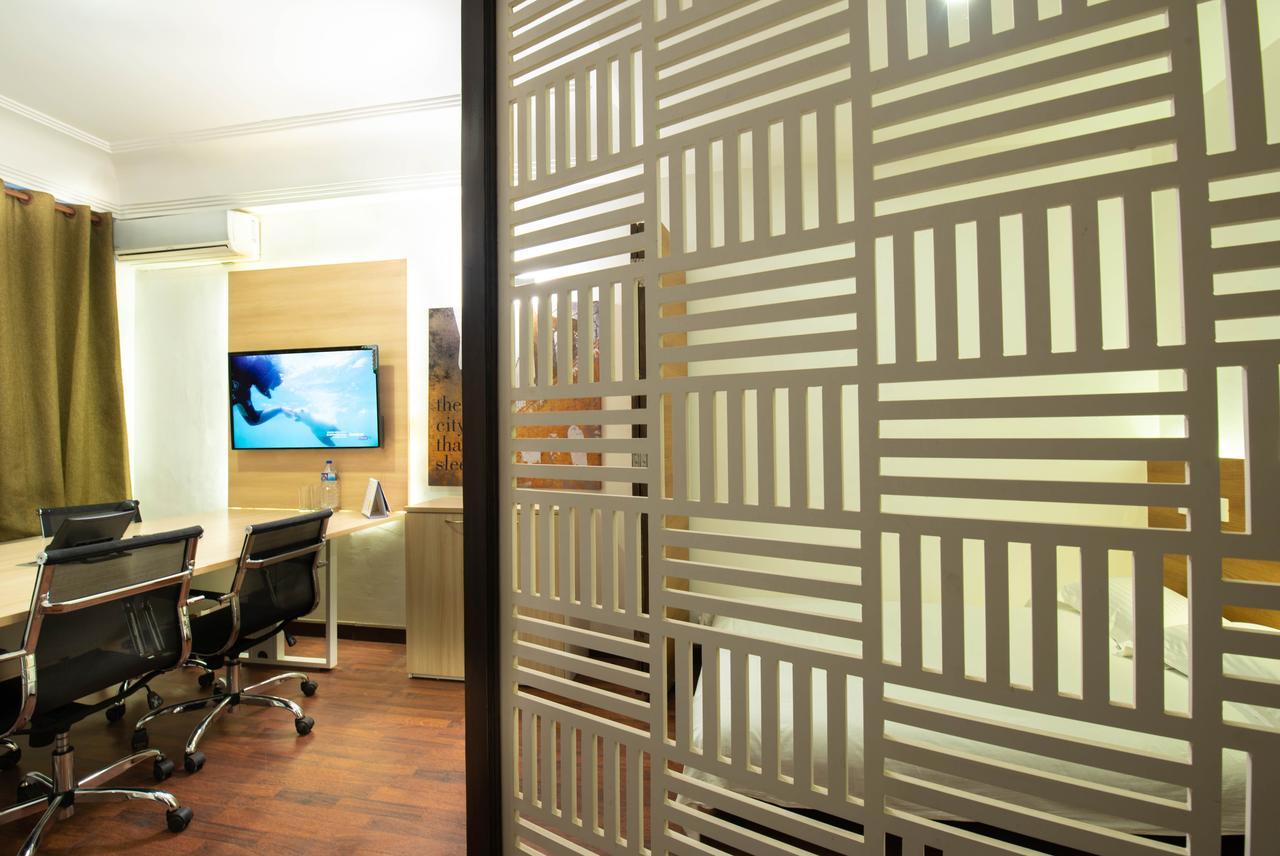 Marcopolo Business Hotel Катманду Экстерьер фото
