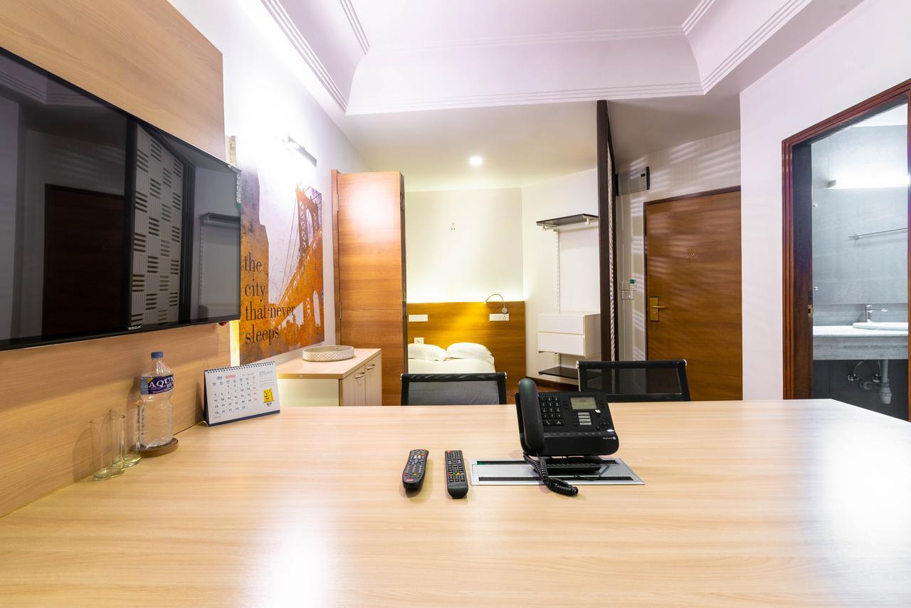 Marcopolo Business Hotel Катманду Экстерьер фото