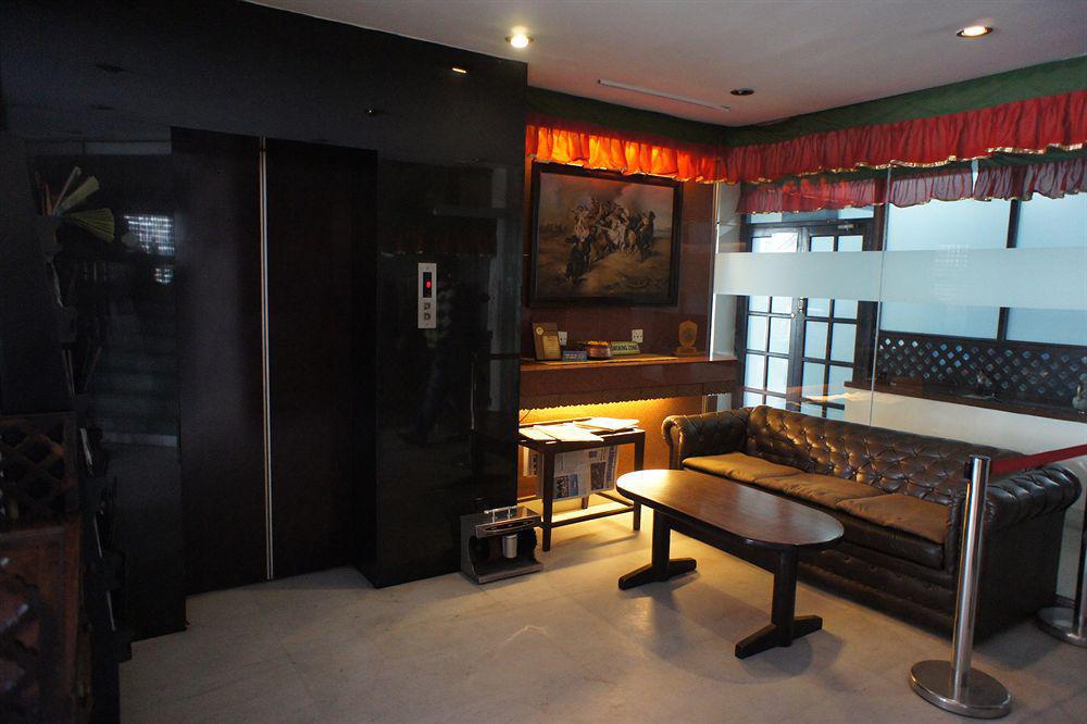 Marcopolo Business Hotel Катманду Экстерьер фото